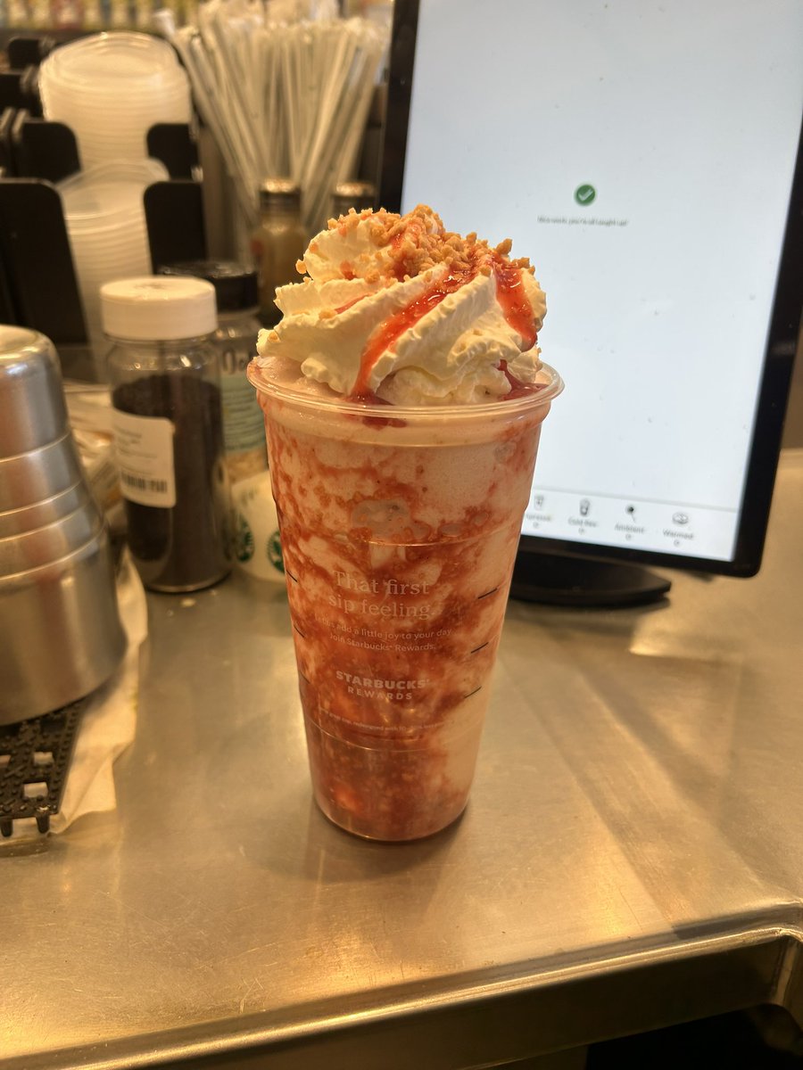 rainremover's tweet photo. damnnn the barista that made this must be gay as fuckkkk https://t.co/cIH9OF5gYt