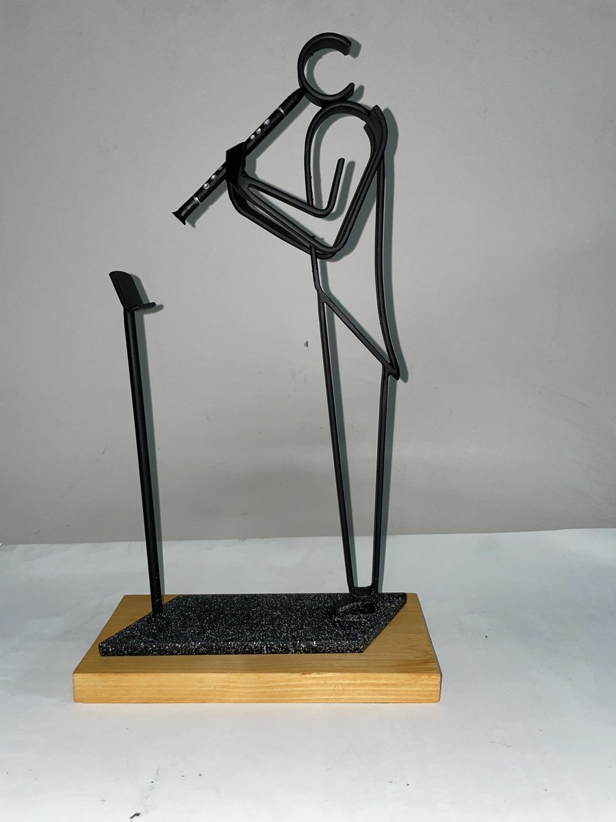 arnau_rafa's tweet photo. Esculturas - Trofeos Diseño Rafa Mir 
Tel 699 315 006 https://t.co/WQLHmE7PXz