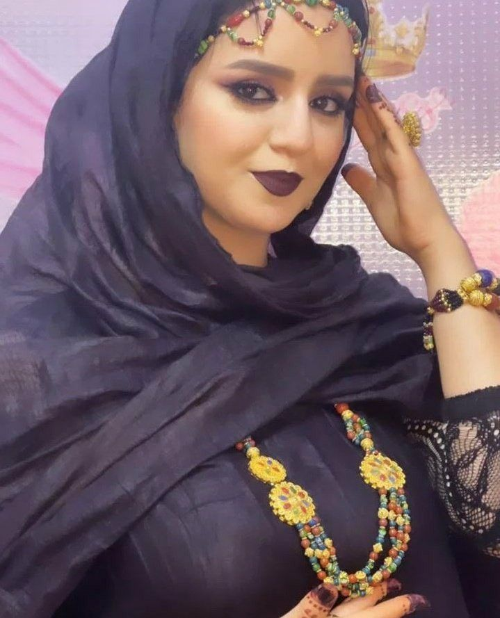 lababahasen's tweet photo. ف عيون بنت موريتانيا حكايات ما تنقال بالكلام 🤍 https://t.co/U8tYRaHkgb