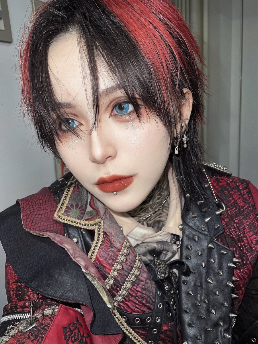 真鬼マナセ tweet media