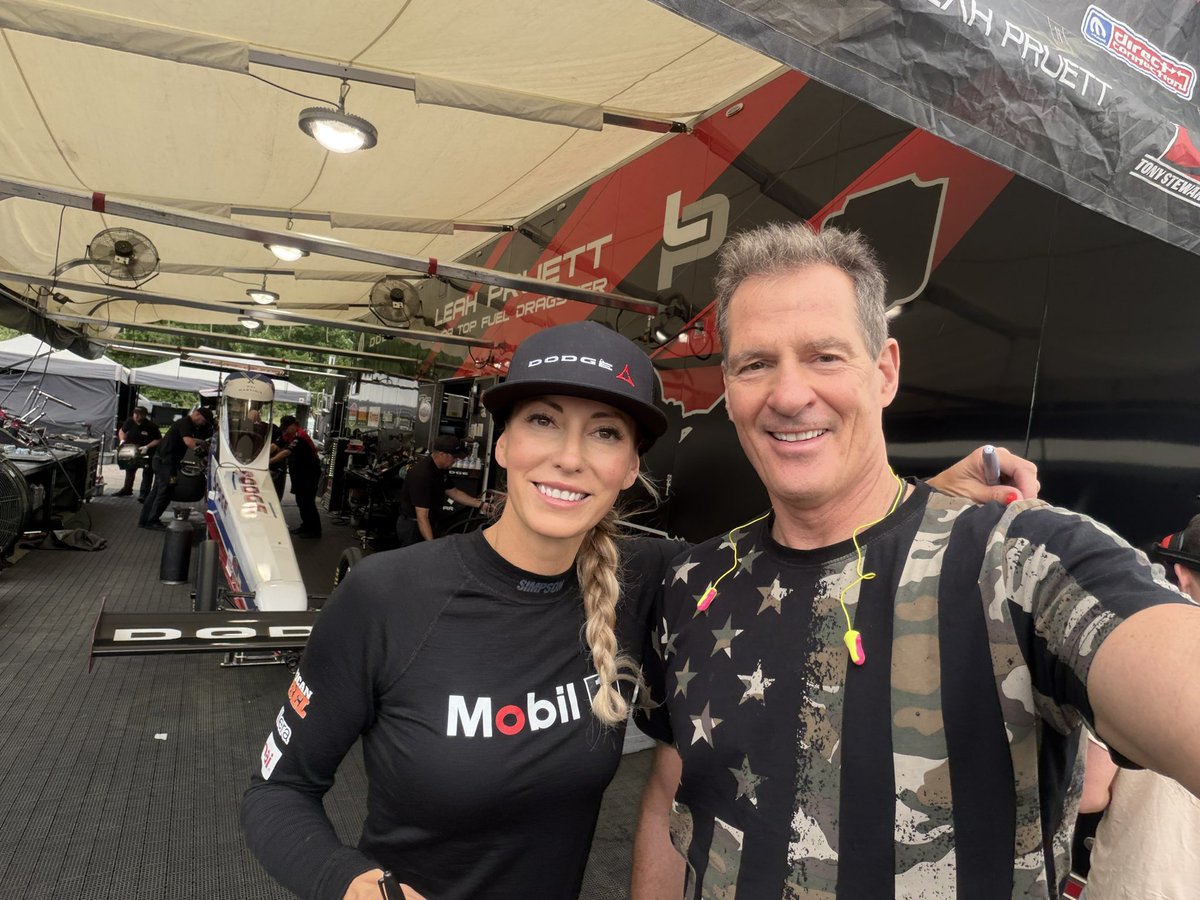 SenScottBrown's tweet photo. Thrilling day at the NHRA New England Nationals! Had to grab earplugs and nearly got blown away by the speed of the cars. Awesome to see so many families enjoying a great American tradition. Honored to meet some of the world’s top drivers and hear from supporters 
Who said hello. 🇺🇸🏎️🏁#NHRA #NewEnglandNationals