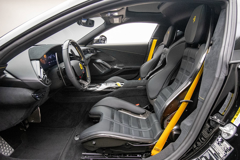 ExoticCarList's tweet photo. 2025 Ferrari 12Cilindri https://t.co/q9YZw5gudf