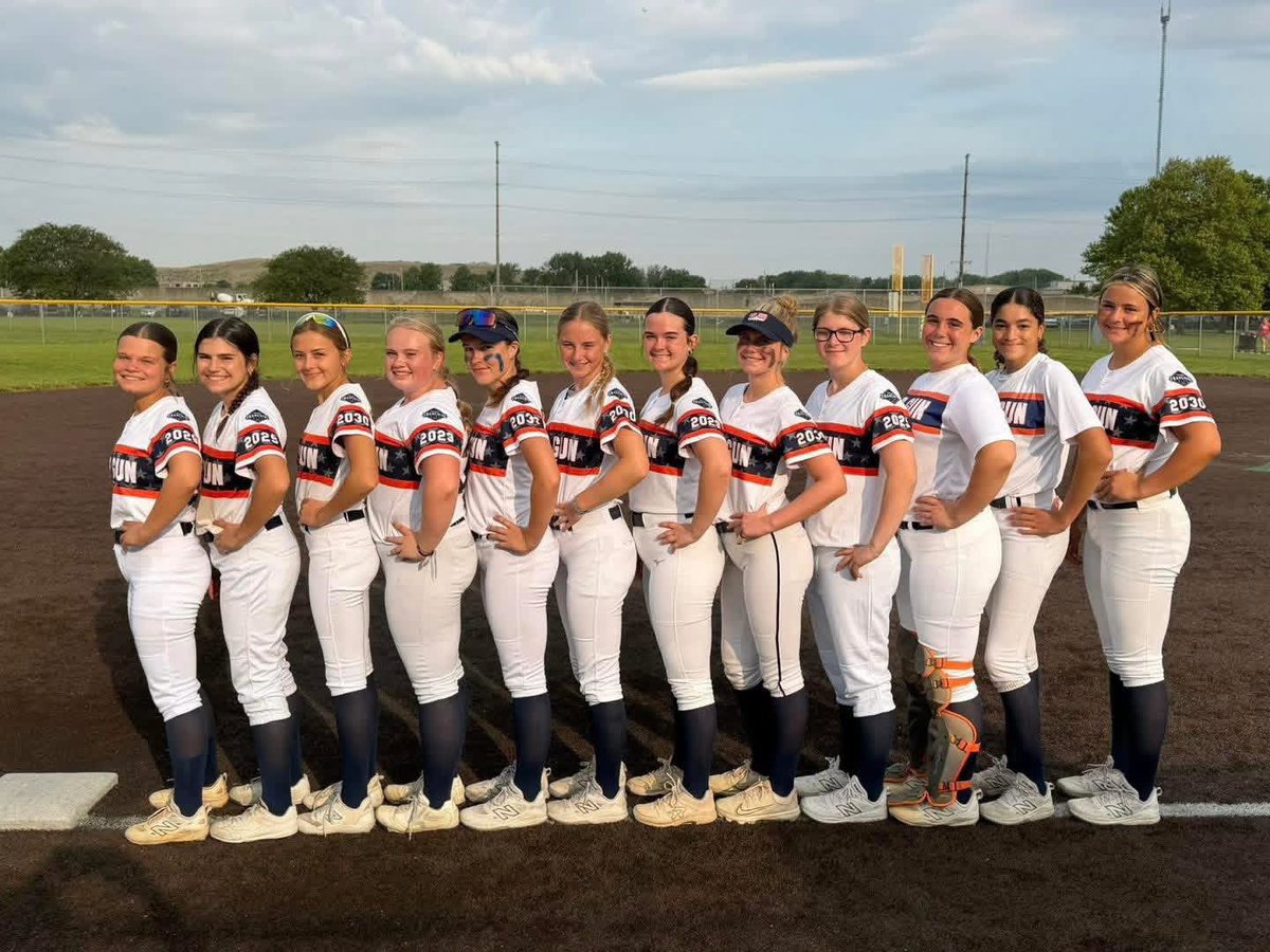 Livy_stackhouse's tweet photo. Had a great weekend with my Top Gun team.  Went 4-2-1 at Midwest Select and got my first Top Gun home run.  Kansas in a few days for Top Gun Maverick Showcase @Floyd_Softball @TopGun2029IN @IUS_Softball @IUHoosiers @PurdueSoftball @ExtraInningSB @topgunfastpitch @NKUNorseSB @WKUSoftball @EKU_Softball @UKsoftball @LouisvilleSB @LineDsoftball @ExtraInningSB