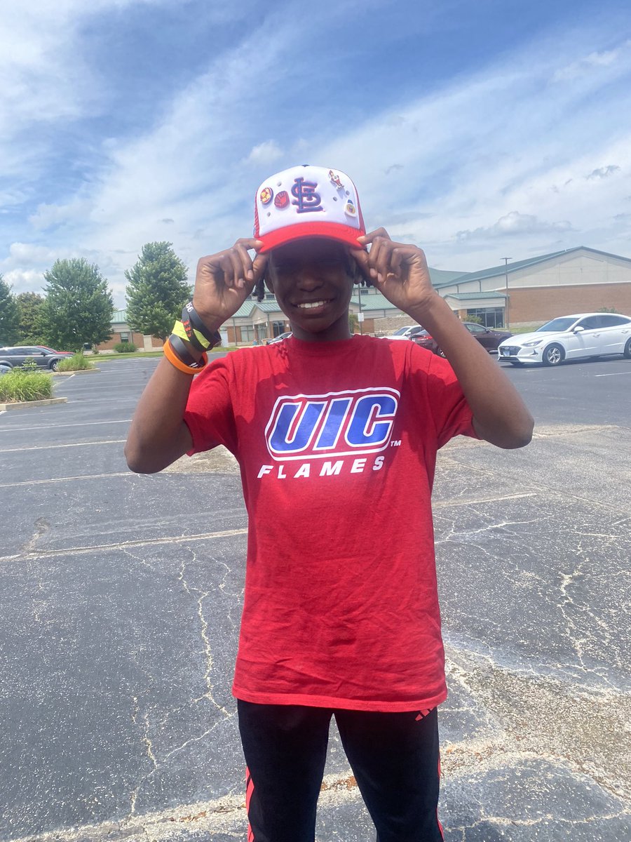 TigerWoodSport's tweet photo. TODAY I ROCKED MY STL
CARDINALS HAT TO CHURCH
GIFTED TO ME BY
Indianapolis Colts Wide Receiver
Jonathan Owens. ๐ตโช๏ธ
Thank you, Mr. Jonathan Owens,
for investing in the next generation!
Your Camp Was Fun And Amazing!
#TigerWood #StudentAthlete #FutureRecruit #JonathanOwens #IndianapolisColts #StLouisCardinals #FaithFamilyFootball #AllFaithAllFight #EastSaint
#GodIsFaithful #ClassOf2032 #NextUp ๐๐๐