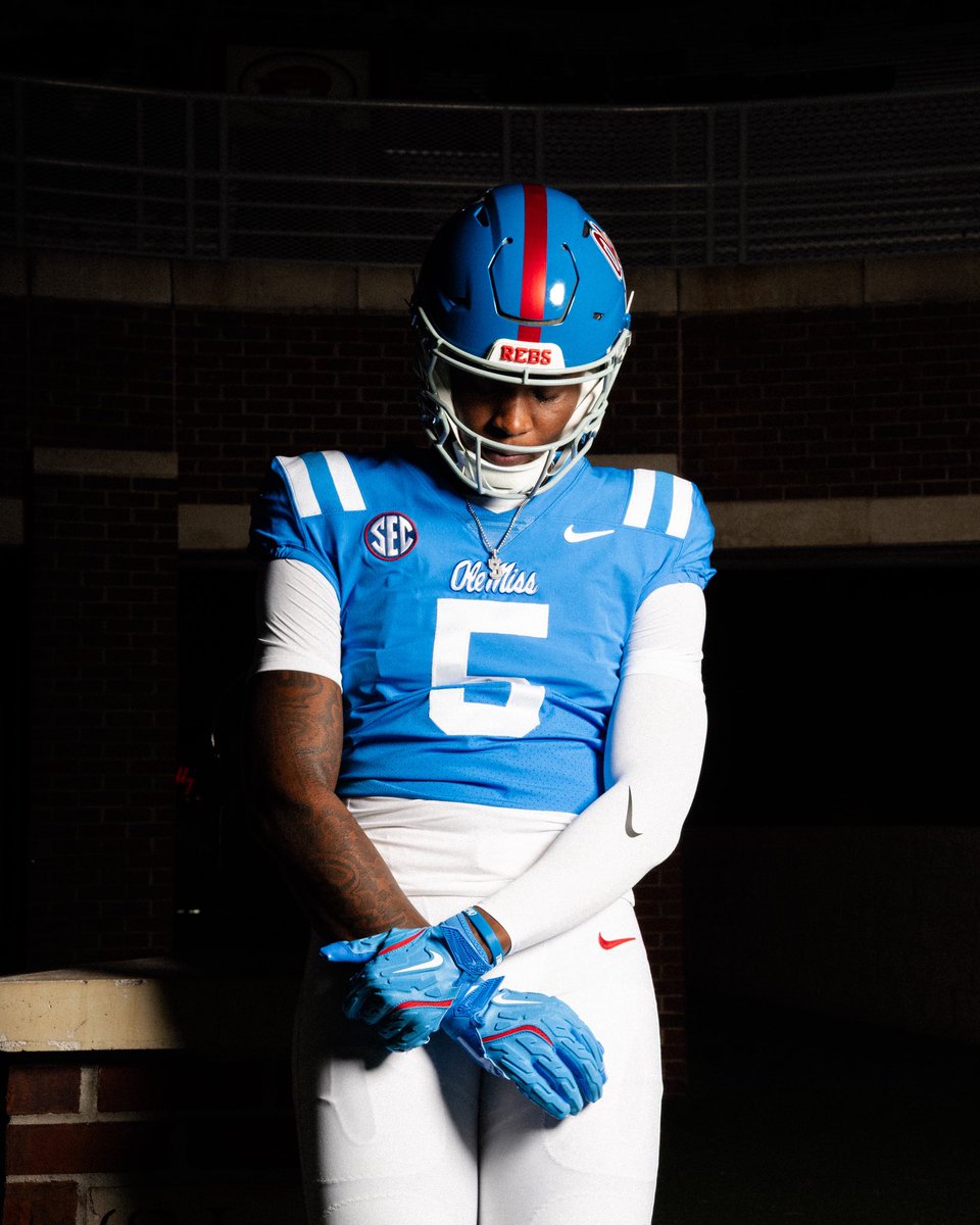 twanjjackson's tweet photo. HoddyToddy!!🔵🔴 https://t.co/JgVRDR3FmH