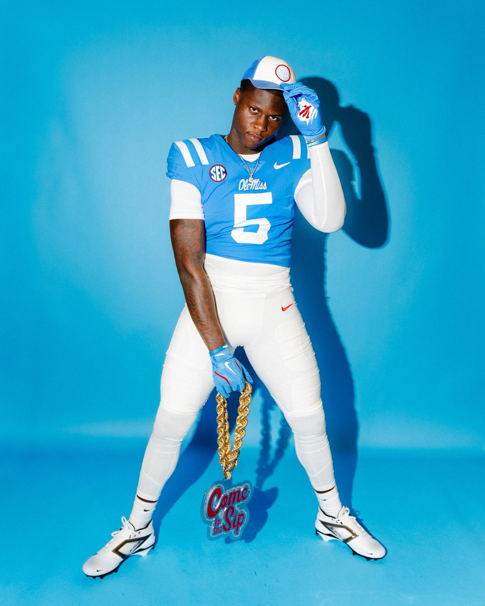 twanjjackson's tweet photo. HoddyToddy!!🔵🔴 https://t.co/JgVRDR3FmH