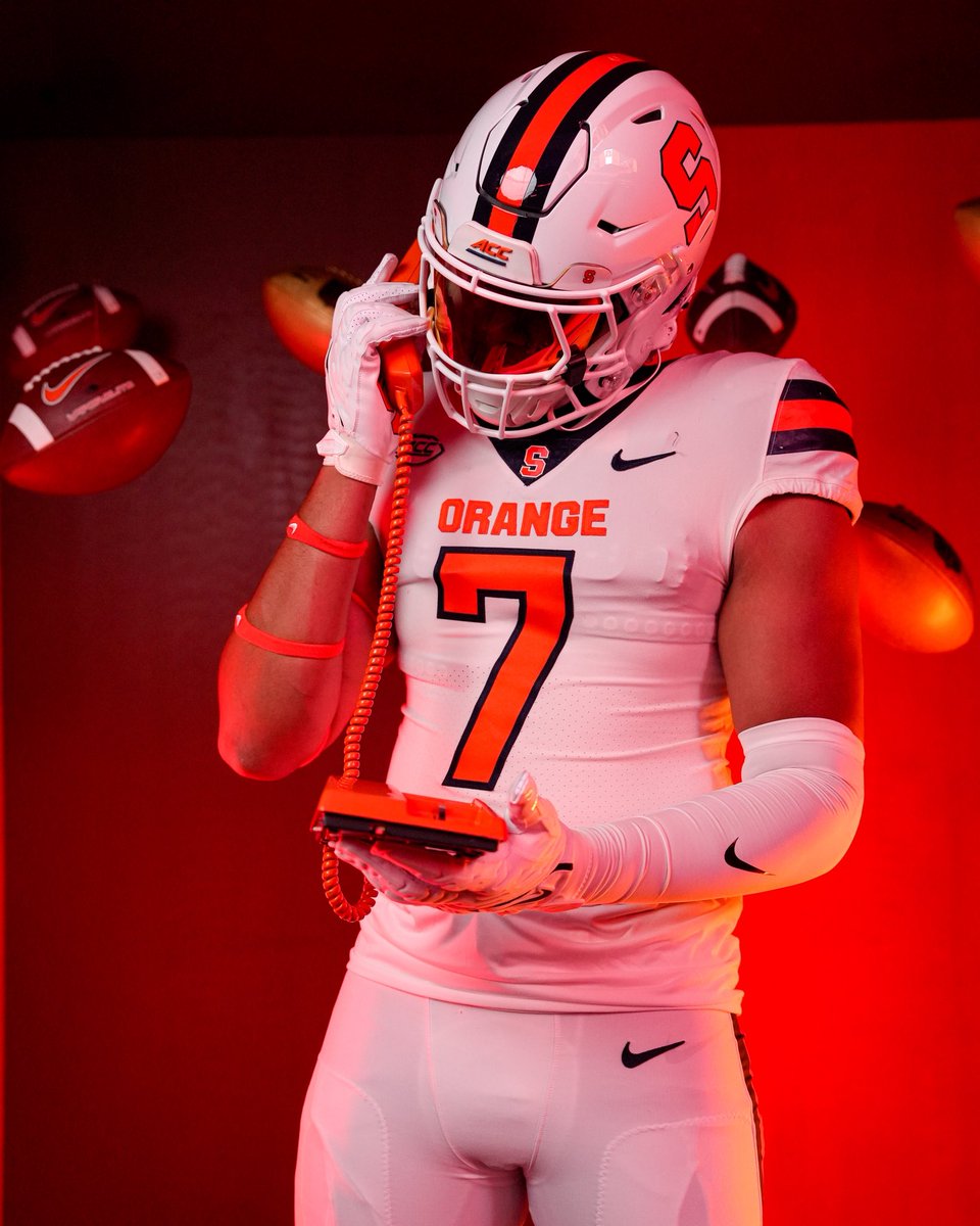 BraylonOtis's tweet photo. After having a great conversation with @CoachJHawkins @CoachJScott_DL and @FranBrownCuse I am happy to say I will be flipping my commitment to @CuseFootball !
@JonesHSFootball https://t.co/Y2u1d3BhGX