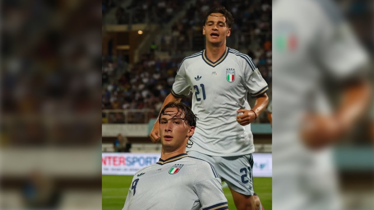 Cooperativa's tweet photo. [VIDEO] Italia aguantó con uno menos y celebró un triunfo ante Grecia https://t.co/uENRxAxHQb https://t.co/CIsKijGl7M