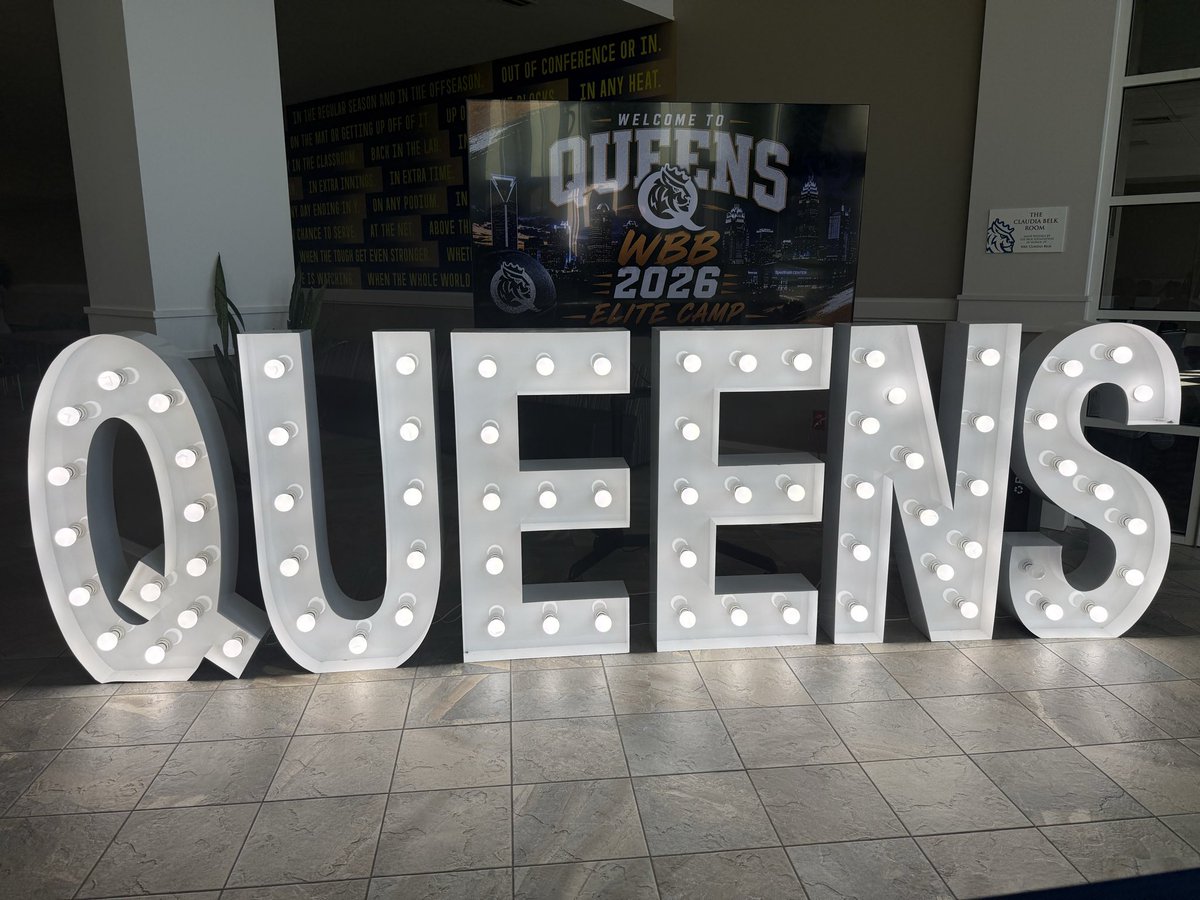 Alaina_Carter28's tweet photo. Great experience at the  @QueensWBB elite camp today ! Thanks to @JBrownQUEENS  and staff for the hospitality. Grateful for the opportunity. #JUNEBALL 🏀 @ladystagshoops 
#HardWorkPaysOff #DefendTheStandard #WORKING #AlwaysWorking #JuneAllIn #BeConsistent #GrowthMindset #GoRoyals 💙🤍💛🦌🏀💫‼️