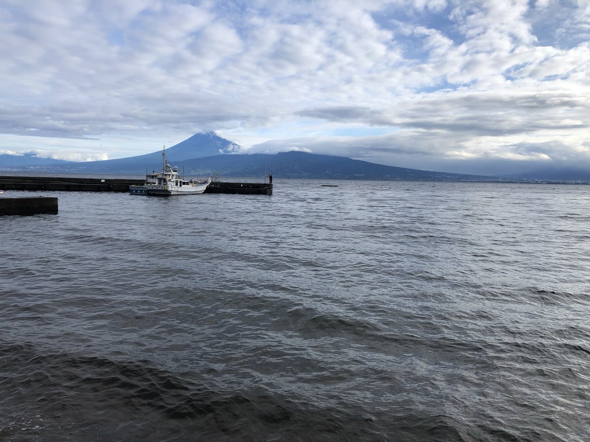 js2jkf's tweet photo. おはようございます。

06:30沼津市海岸

E層は　まだズボラチックなようです🤔

本日も宜しくお願いします。 https://t.co/OHFzLUT3K7