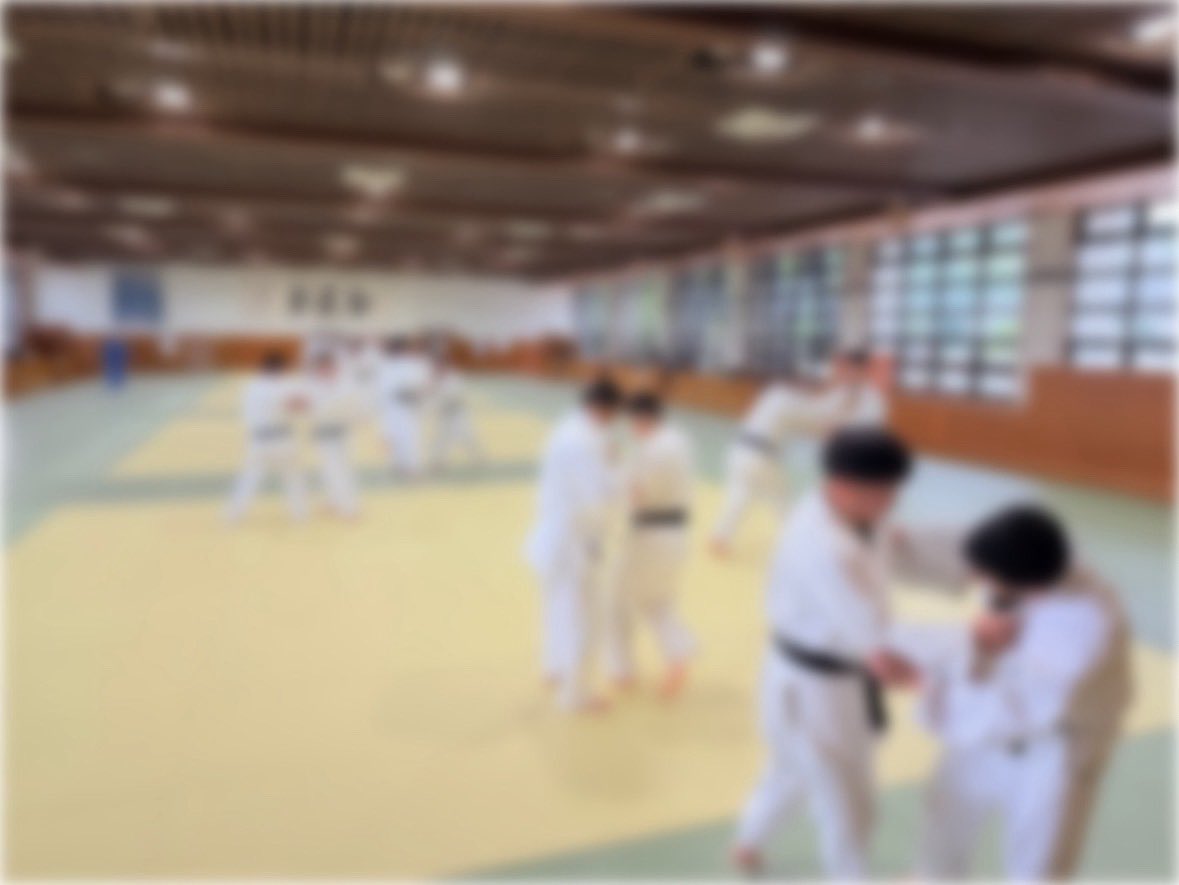 inokumanagoya's tweet photo. お疲れ様です！
週末は猪熊主催柔道合宿でした！
東京大阪名古屋の4団体から総勢42名が集まる練習となりました！
二日間にわたって様々な人と乱取りや試合ができてとても楽しかったです！懇親会も大変盛り上がりました！
三四郎さん、暁さん、大左ェ門さん、ご参加頂きありがとうございました！ https://t.co/zvxxNcORhn