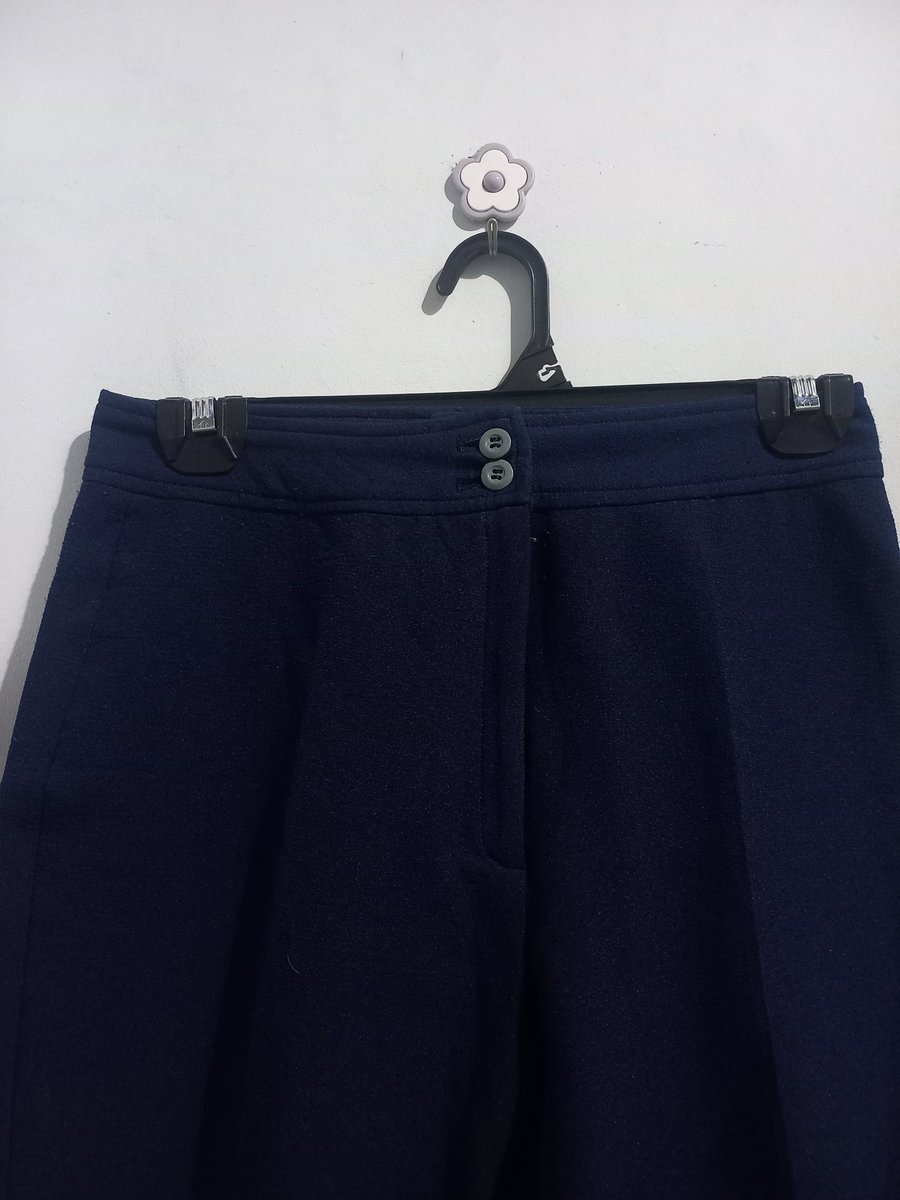 satangudd's tweet photo. Wts celana / bawahan
Lp 66 cm, lph 58 cm, pj 85 cm

Warna navy

Harga 15k (exc. adm)
*split pay tanpa biaya admin
Bisa cod 🍊

Kulot loose pant cb cutbray formal kuliah kerja daily casual skena straight highwaist hw flare pant https://t.co/fstnFVNh6E