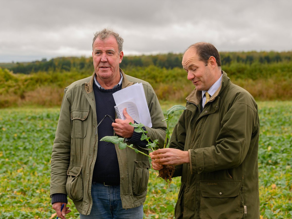 0vactor0's tweet photo. How did Clarkson's Farm not make the English do what's right???  and season 1 aired SIX YEARS ago??!!??  what the heck happened?? @JeremyClarkson https://t.co/jzkpqa23Hr