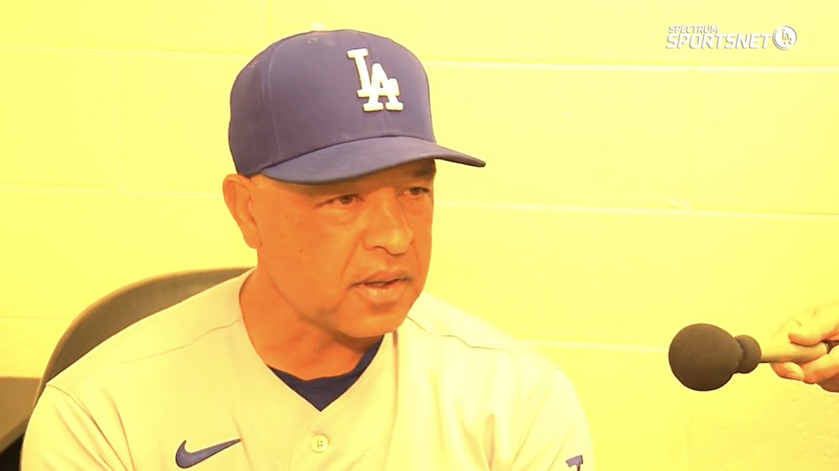 muncymikey's tweet photo. man they got dave roberts in the backrooms https://t.co/hGwxQro8pl