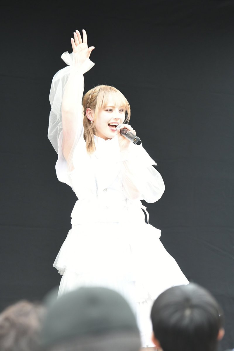 283_metal's tweet photo. 沙南ちゃんに会えるのってホント奇跡だなって思うんすよね✨
いつもお姿を見させてくれる事に感謝。これからもずっと見させてもらいたいっすけどね♪

今日もお姫様が熱くてエネルギッシュな１日を過ごせますように🙏❤️‍🔥

Photo by 特攻野郎 https://t.co/8ZjSeJoHci