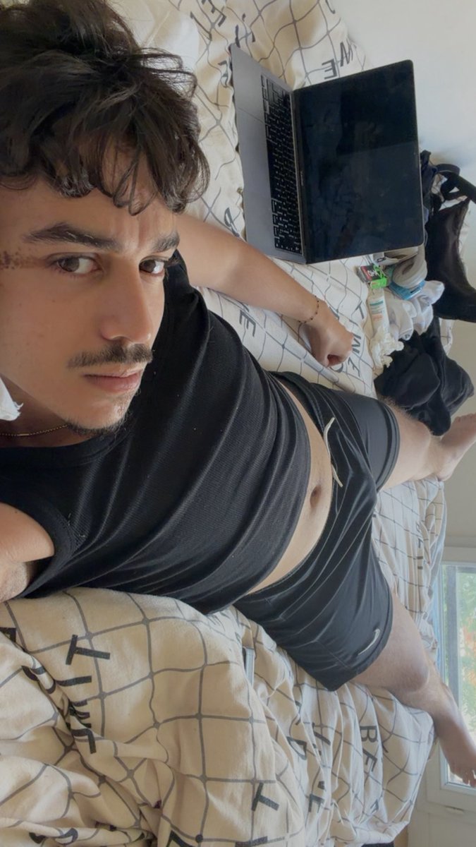 smati_sci's tweet photo. #LGBTQIAStruggleContinues
La sieste du dimanche 🩵 https://t.co/DmRb8z7jgK