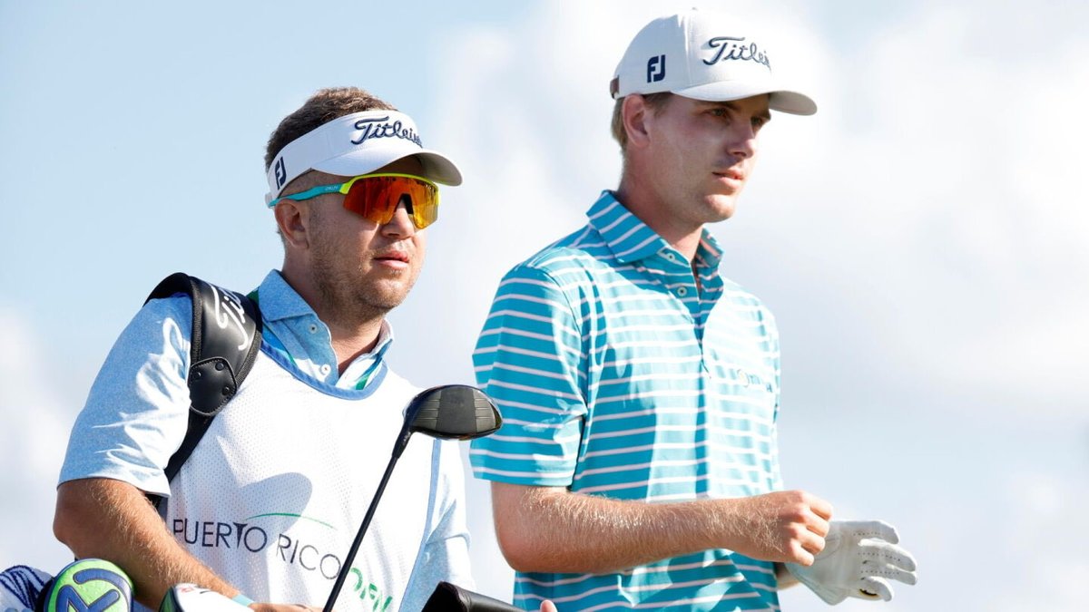 SleeperGolf's tweet photo. Sam Burns JUST misses a birdie putt for a solo lead on 18! Missed it by an inch! 

Then Ryan Gerard steps up and NAILS his putt with all the confidence in the world. He takes a solo lead to 18! https://t.co/8da1J0Pdns
