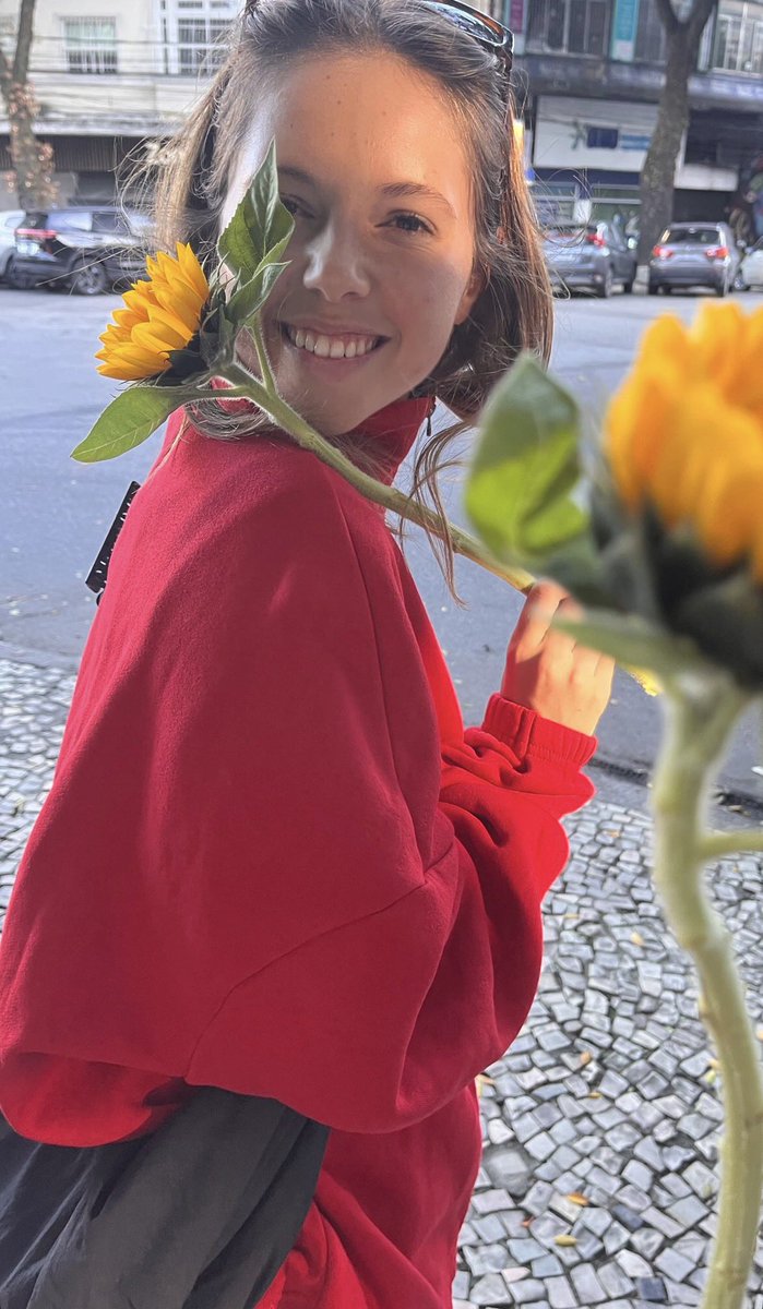 lauradcentral's tweet photo. A mais fofinha 🥹💛

📲 | Nathalia Garcia via Instagram Storys

#LauraDutra #Laura #Dutra https://t.co/VEWRb03nN5