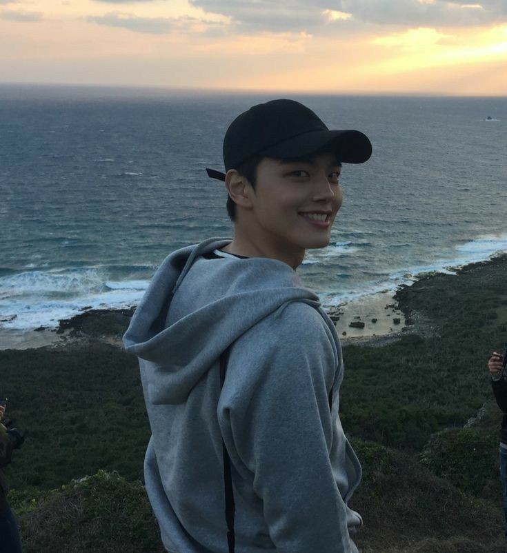 anniver25's tweet photo. this cuz I love his smile 🫶 https://t.co/lYJi8ayriY