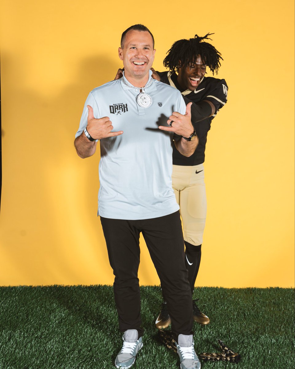 rileedrew_'s tweet photo. Had an amazing time on my OV‼️Appreciate the hospitality! Go Deacs 🎩 @CoachDickert @Co_Jackson21 @WakeFB https://t.co/BrwBw9X97S