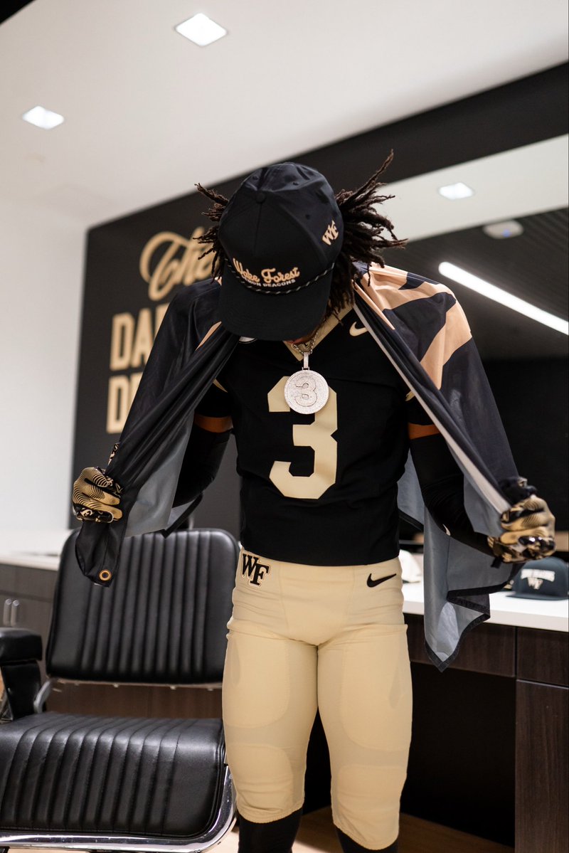 rileedrew_'s tweet photo. Had an amazing time on my OV‼️Appreciate the hospitality! Go Deacs 🎩 @CoachDickert @Co_Jackson21 @WakeFB https://t.co/BrwBw9X97S
