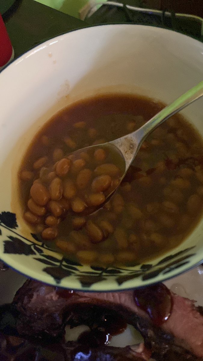 boozebinging's tweet photo. I’ve never hit beans like that. Ok now I’m eating beans💭💭💭👀 https://t.co/8B1CXK81aA