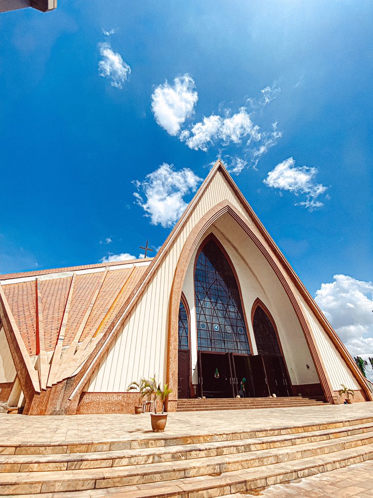 Arch_Dokun77's tweet photo. National Christian Centre,Abuja📍
Designed by Darchiwork Group.
#Design #Architecture https://t.co/VO5NtdYAPQ
