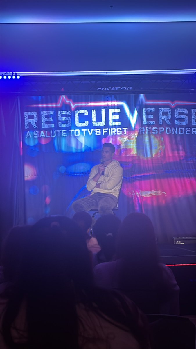paralove90's tweet photo. he said he thinks it'd be better if #chenford wakes up separately and has
to fight to get to eachother vs having eachother for help. #rescueverse https://t.co/VmTWAejgCZ
