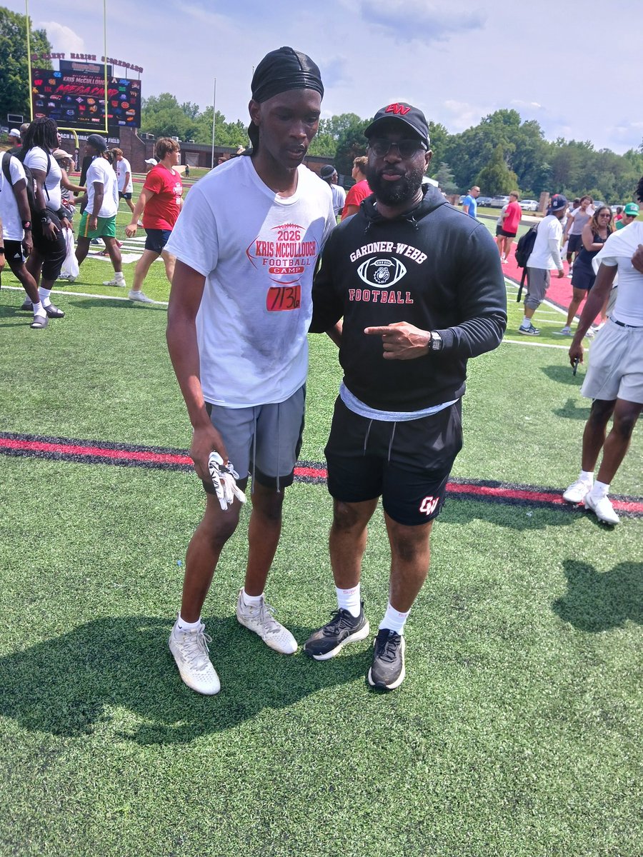 21Emez's tweet photo. Had a great time competing at the @GWUFootball Mega camp. Measured in at 6'2" 171lbs, ran a 4.63 40 time and went 7-9 in 1v1s. Thanks for the invite @CoachEBeal. 
@CoachGaulden @CoachK__Mac 
@CoachJasonTone @TLH_Football https://t.co/BwlKLslPF6