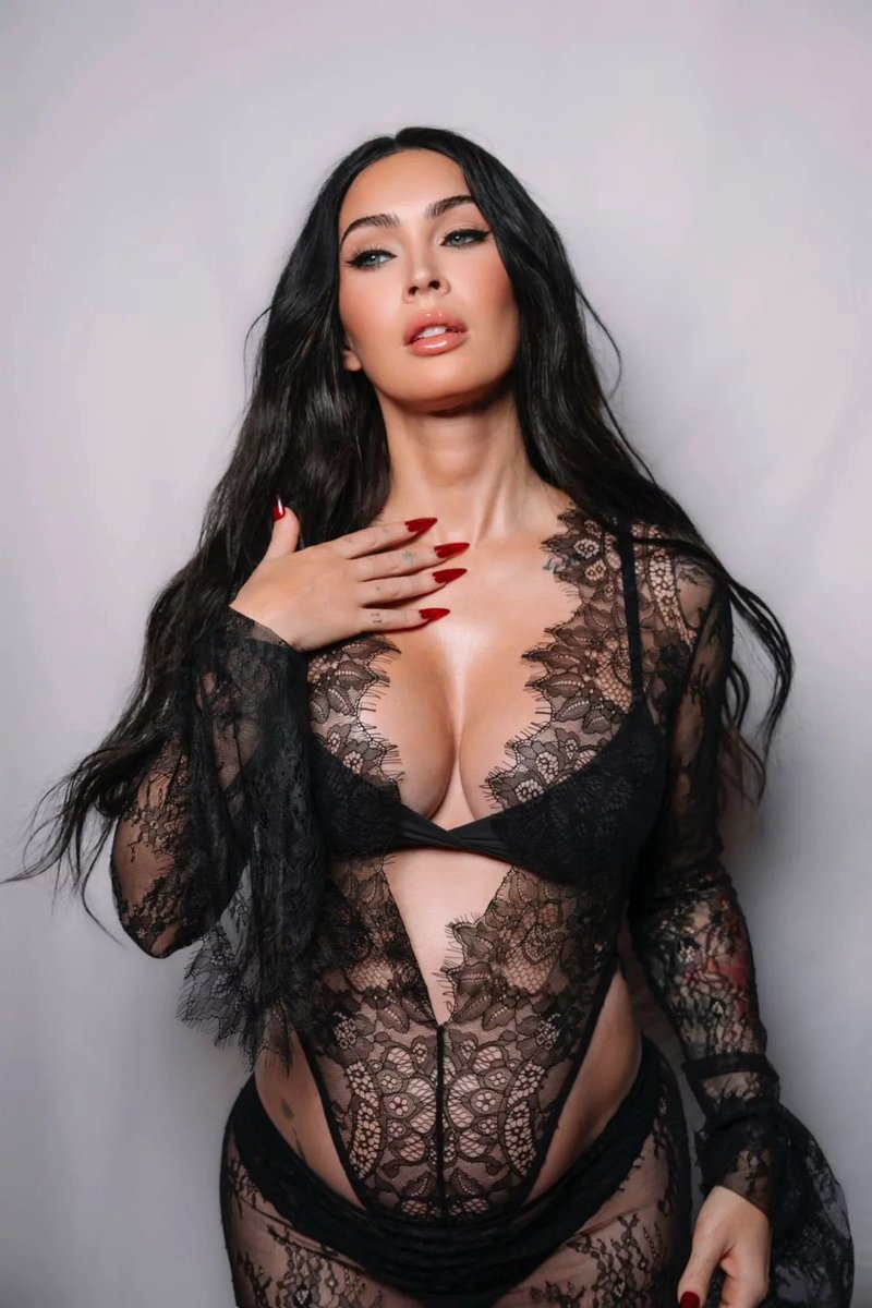 archiveceleb's tweet photo. megan fox https://t.co/uUMSAiGyTf