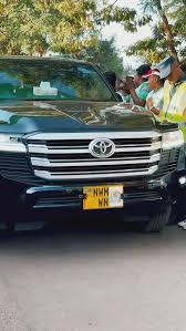 GluvTz's tweet photo. @Clinton75728311 @AlexKabona @thomasjkibwana Hajawahi kutumia hiyo E4 hata kwa bahati mbaya ndiyo maana hata gari yake ilikuwa na utambulisho wa cheo chake tofauti na WM.... https://t.co/3LFVNNmjbZ