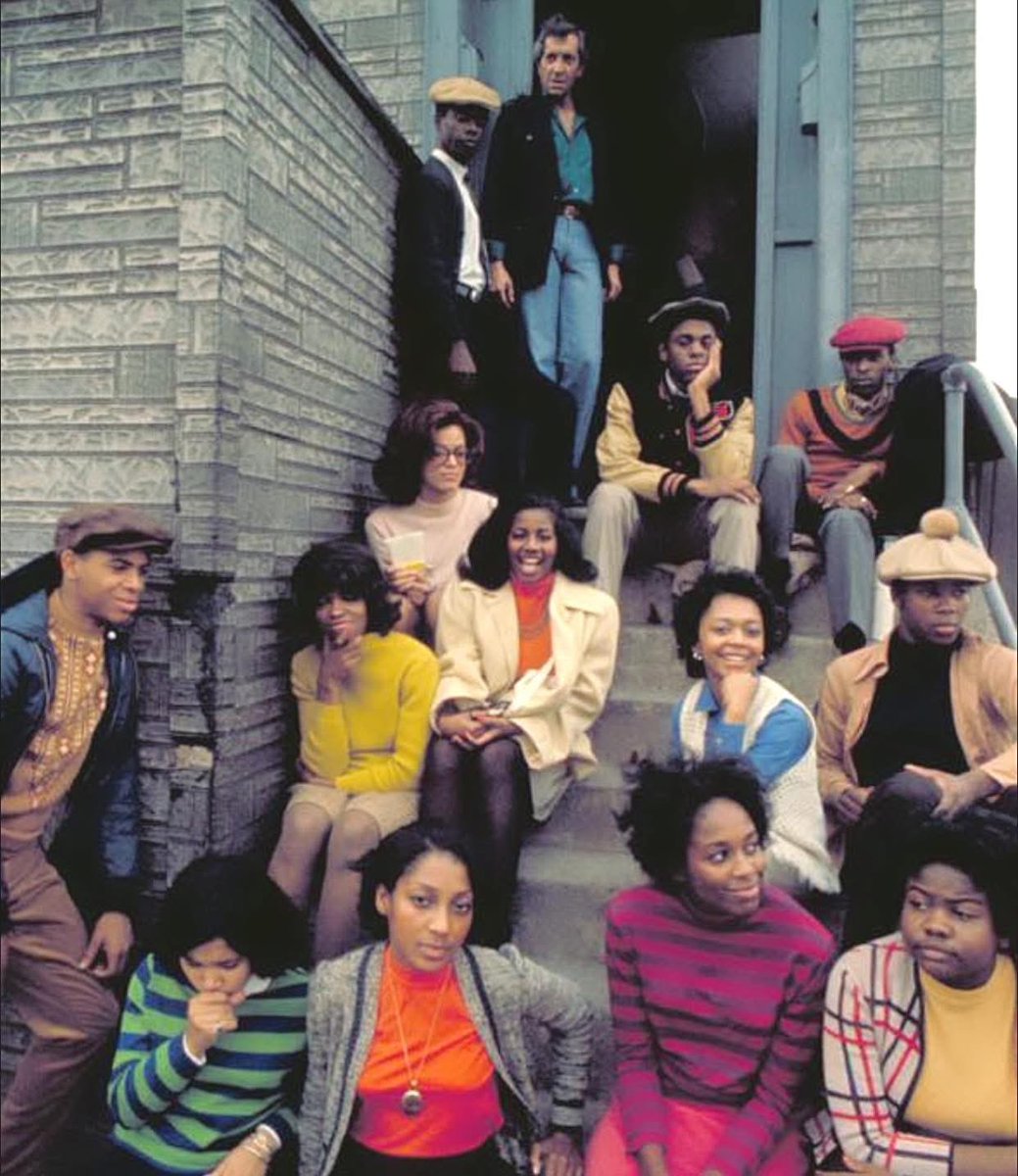 freakoutsideofx's tweet photo. The Cooley High cast on set in Chicago. ♥️ https://t.co/ryFVFNWbNU