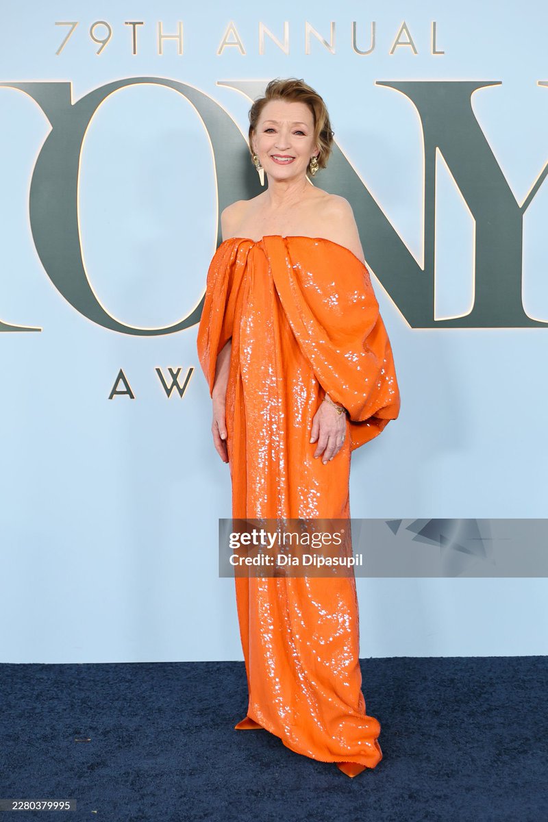 wolfoftheriver's tweet photo. lesley manville STUNS on the red carpet of the 79th annual tony awards ✨️ https://t.co/F6s9pNWka6