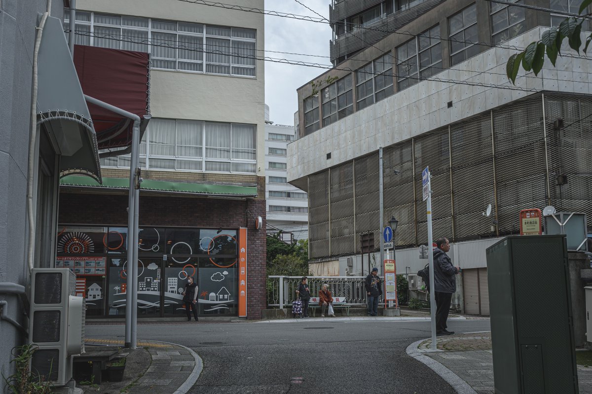 mb_464's tweet photo. 熱海銀座スナップ

Nikon Df｜Ai AF Nikkor 35mm f/2D https://t.co/Gz7BxaBYME