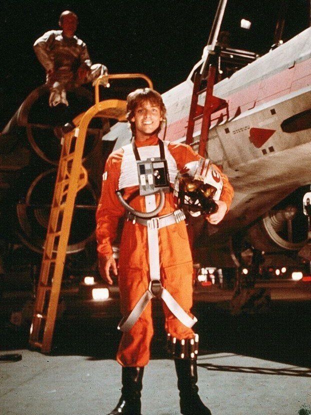 luskyowalker's tweet photo. red 5 luke is so insanely special to me no one will ever understand oh my god look at him https://t.co/QvnPm42JwU