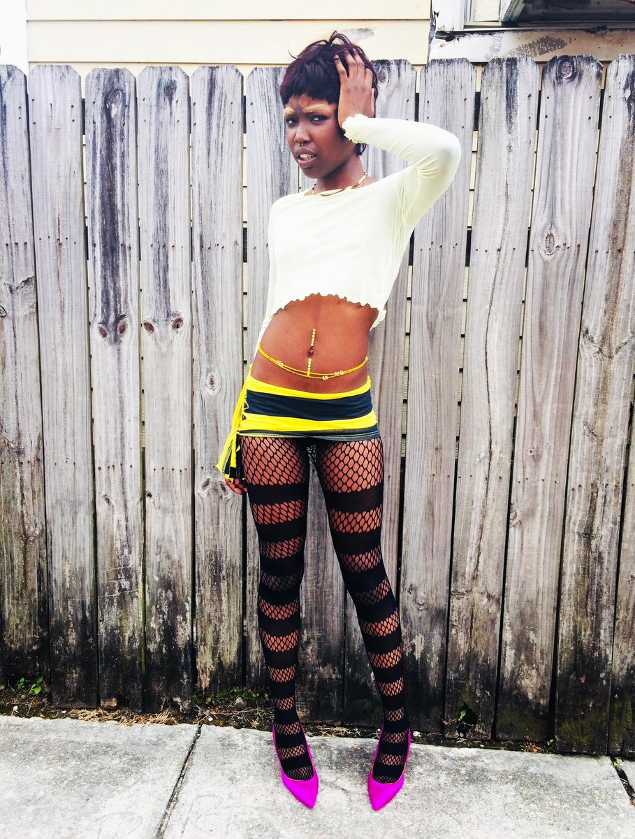sexyaltblkgirl's tweet photo. https://t.co/pMIbGVJitb