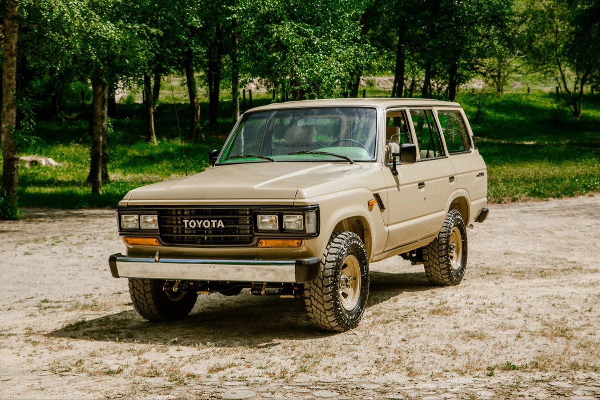 TicTocTick's tweet photo. Toyota could soon recall all its trucks sold 40 years ago worried that the owners should by now buy something new and not keep driving these 40 year old cars. https://t.co/l7deC67DAj