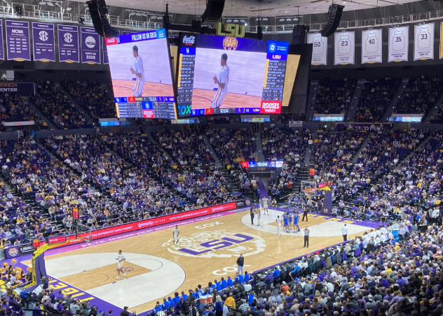 profeta_sammy's tweet photo. I spoke with a major SEC donor about NBA/pro players returning to college, the LSU roster, and NCAA rules:

“I think it's a joke--I don't necessarily blame the schools or programs that are pushing the boundaries. They're operating within the rules that exist."

#GeauxTigers https://t.co/2jQykteqJy