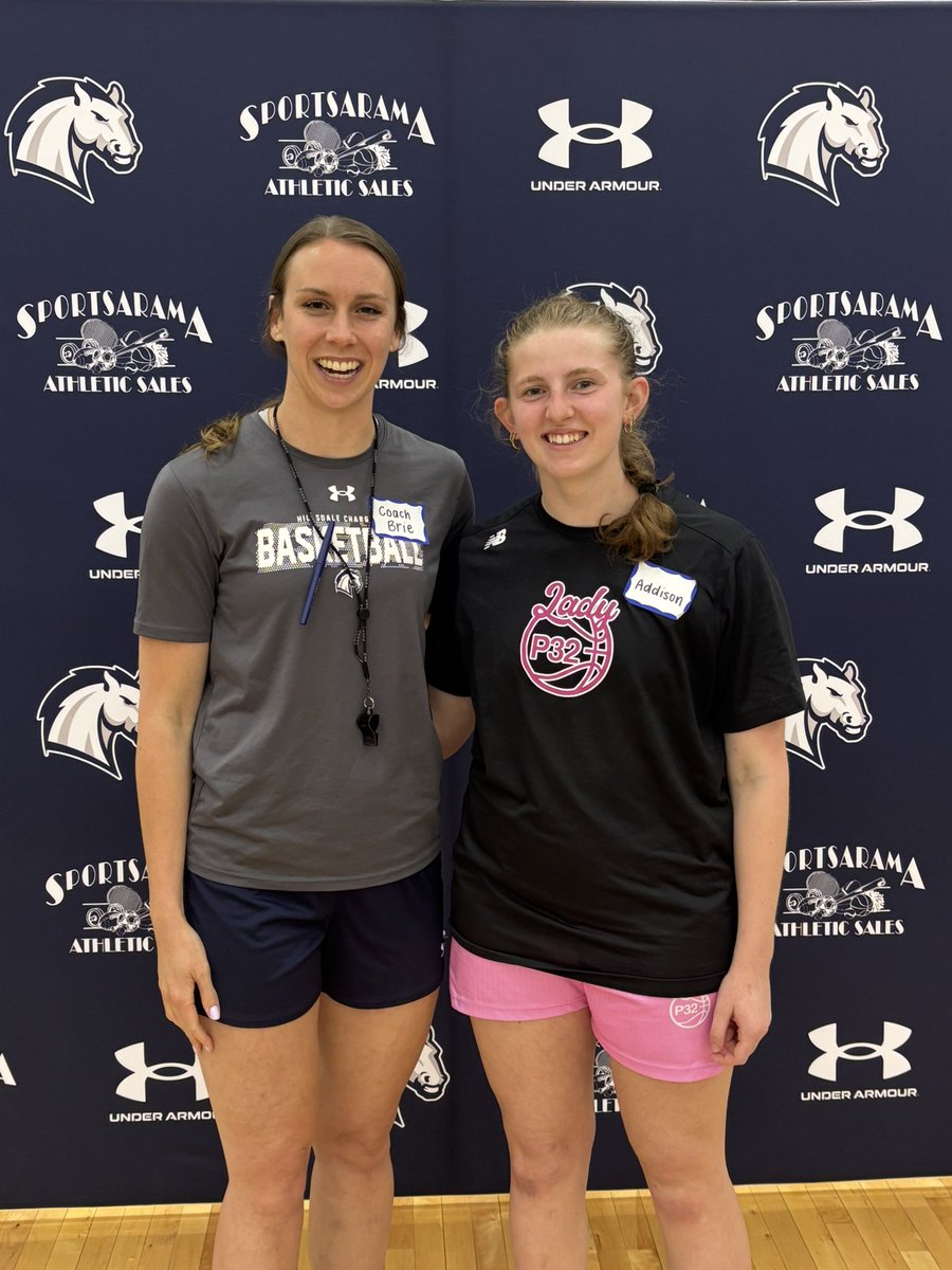 AddisonPowell33's tweet photo. Had a great day at Hillsdale Elite camp! Thanks so much to all the coaches and players for putting on such a great camp!

@ChargersWBB @briebrennan22 @_sophiapierce @vjhAlways100 @CoachChrisPaul @UA_BBALL https://t.co/VLXUVfG2wy
