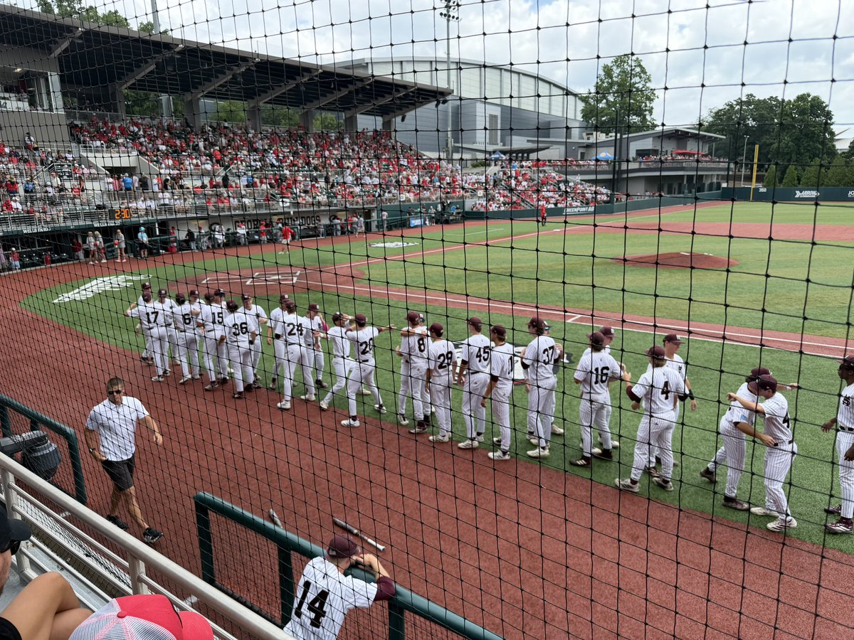 richardcostigan's tweet photo. .@HailStateBB - I know losing is tough but y’all should be very proud. That was one of THE greatest series at #FoleyField — we sat above your players dugout and can tell you they were tough and focused competitors. This is our year to make the run through Omaha. Look forward to playing y’all next year #GoDawgs #HailState