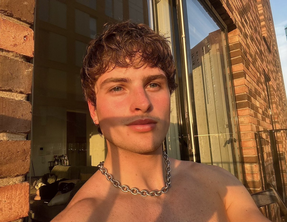 Ben Molyneaux tweet media