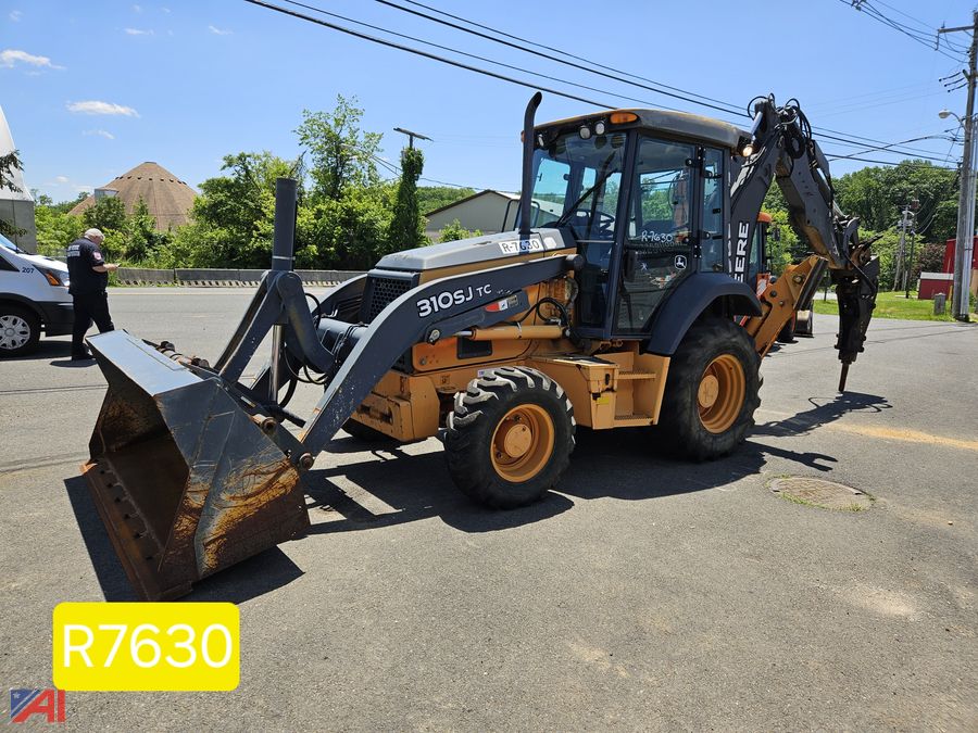 Auctions_Intl's tweet photo. MASSIVE!!! NJ Turnpike Authority-NJ #47620 - Monday 6/15 at 5:50pm ET
-2016 Chevy Express 3500 Cargo Van
-2001 Bomag Bw120AD-3 Asphalt Roller
-2010 John Deere 310SJ 4wd Backhoe Loader
-2013 New Holland T4030 4wd Tractor with Motrim CR88F 88" Flail
https://t.co/K3qe2UCOMi https://t.co/v1AVA6a1vd