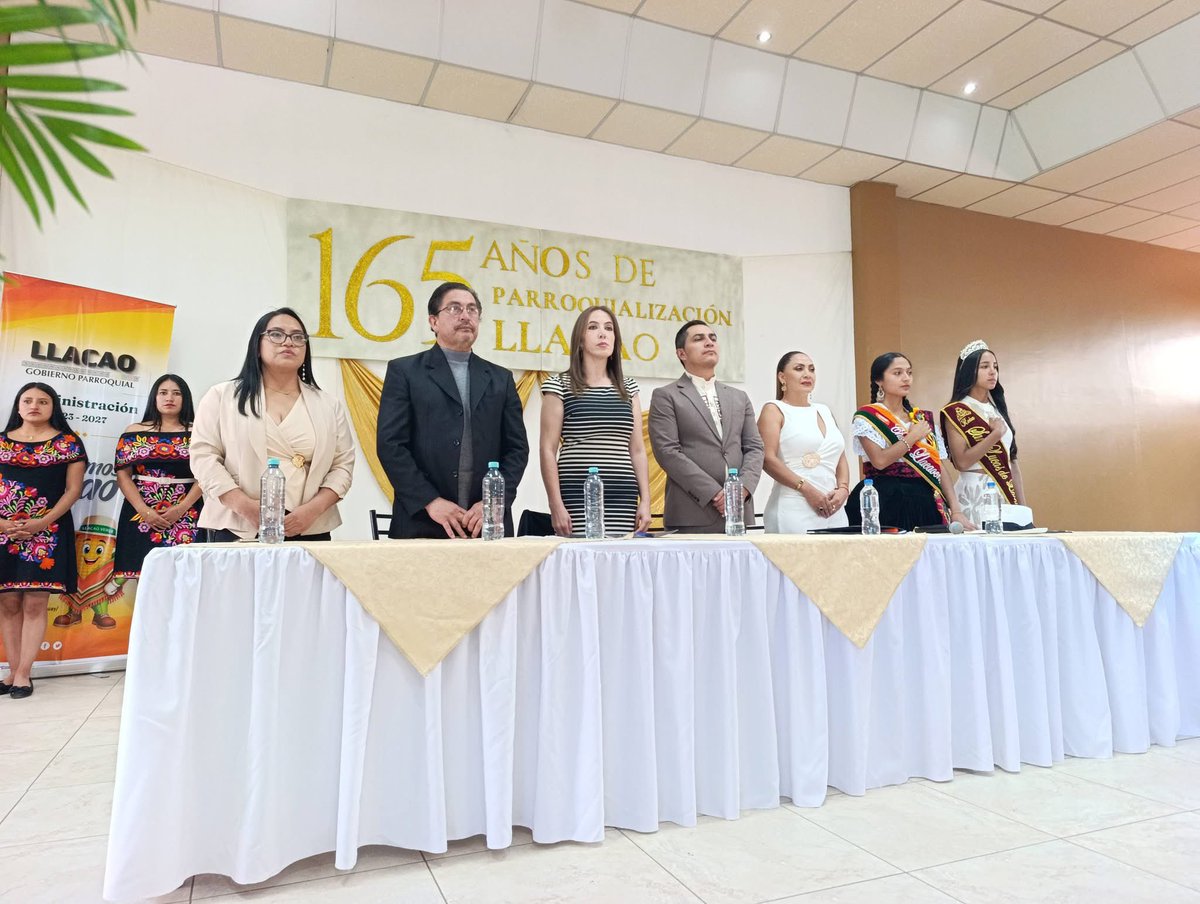 quintanilla_ale's tweet photo. 165 años latiendo fuerte 💚💛
 
¡Feliz aniversario, Llacao!

Hoy aplaudimos tu historia, tu gente y tu trabajo. Saludo especial al presidente Walter Quito, vocales y a toda su gente que pone el corazón en su parroquia.

¡Que viva Llacao! 

#Llacao #165Años #AzuayPrefectura https://t.co/O9vszQmP2y