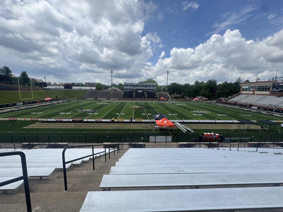JoshStoddard69's tweet photo. Got some great work in yesterday at Lindenwood University Mega Camp! Great opportunity to compete against some real talent. @CoachKThomason @Coach_BWade @CoachRejfek @CoachDeLuca70 @Coach_Hoskins @CoachZacharias @CoachHolte @CoachHamp__ @CoachKruse62 @TJenkins_Mck @CoachKosanovich @CoachKVaught @prentice_fb @coach_galvan