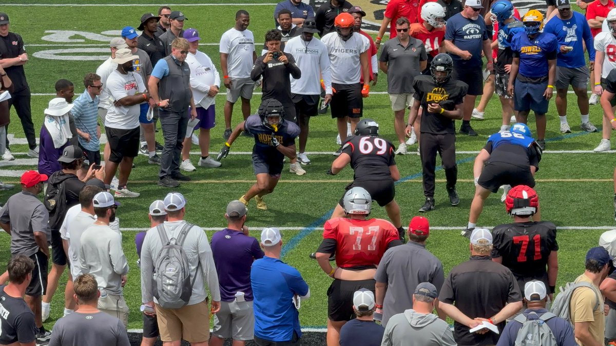 JoshStoddard69's tweet photo. Got some great work in yesterday at Lindenwood University Mega Camp! Great opportunity to compete against some real talent. @CoachKThomason @Coach_BWade @CoachRejfek @CoachDeLuca70 @Coach_Hoskins @CoachZacharias @CoachHolte @CoachHamp__ @CoachKruse62 @TJenkins_Mck @CoachKosanovich @CoachKVaught @prentice_fb @coach_galvan