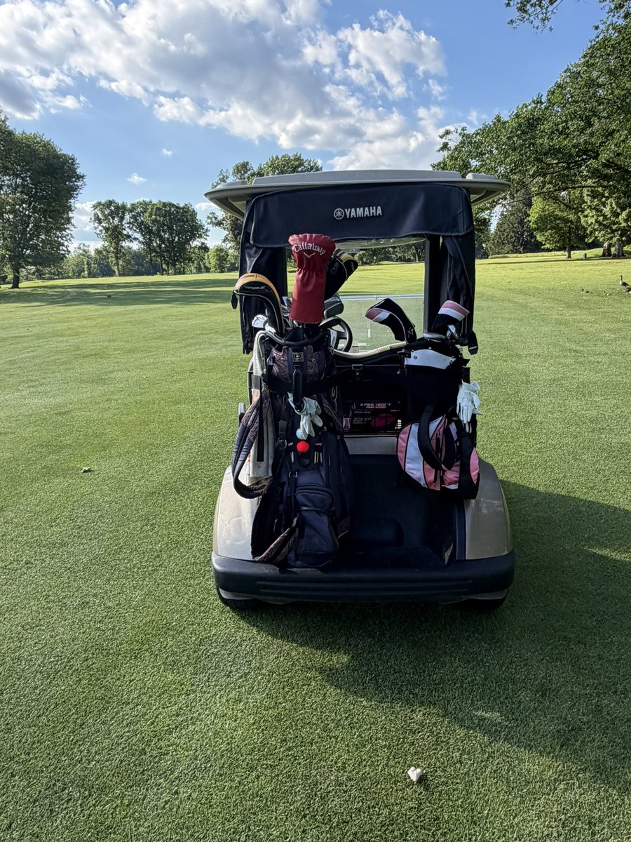 DrDadBuilder's tweet photo. My bag. Her bag.
The best twosome on the course. ⛳️❤️
Spent the whole afternoon swimming with all her friends at the club, and now it’s just me and my baby girl! 
chasing shots, and soaking up every minute together. These are the days I’ll remember forever.
#lebCC
#GirlDad #GolfDad #FatherDaughter
