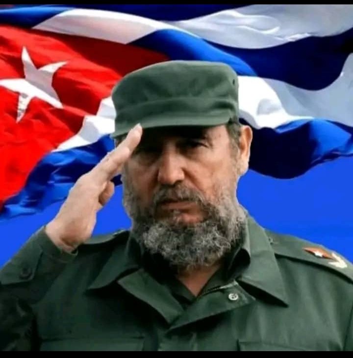 AlfreMene37409's tweet photo. #FidelPorSiempre: “Esa identificación de los órganos de poder con el resto del pueblo, organizado en sus organismos de masas, crea esa fuerza indestructible, crea esa fuerza invencible. De ahí emana el poder de la Revolución. ”.  #LatiendoConFidel @JHGcasanova https://t.co/YDqUorui0w