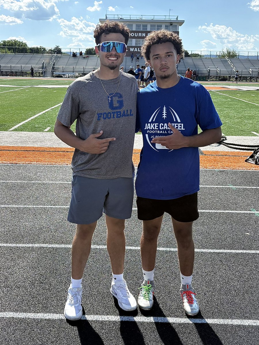 KasonWarden's tweet photo. Thank you @GlenvilleStFB for a great camp today.. Thank you to all the coaches who took the time to work with us and give some good insight.. #Juniorseasonloading @JakeCasteel @Coach_Wilk14 @SethIArnold1 #FLEAT #GVEGAS https://t.co/iU7fjdrmQu