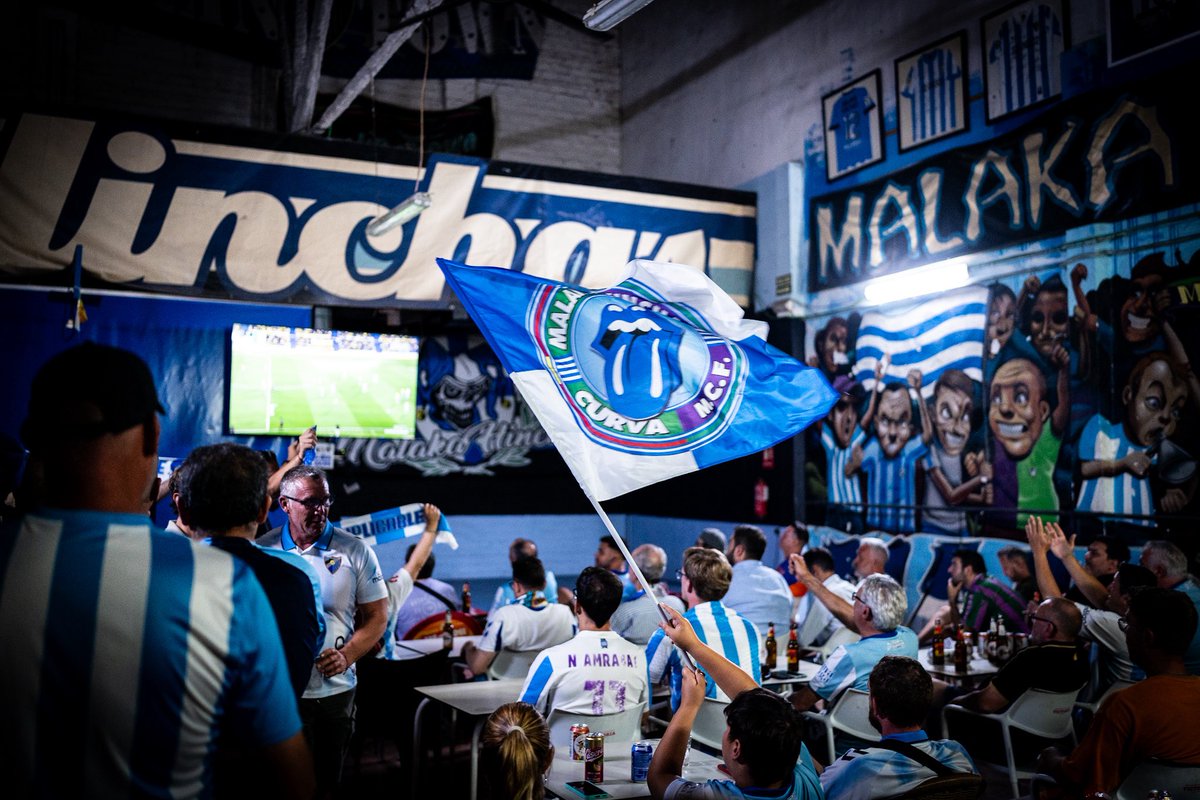 pacodelatorrep's tweet photo. Qué gran noche nos ha dado el @malagacf. ¡Enhorabuena a todo el equipo! Hoy he disfrutado del partido contra Las Palmas en la peña de Malaka Hinchas. https://t.co/ANPhBIqUEY