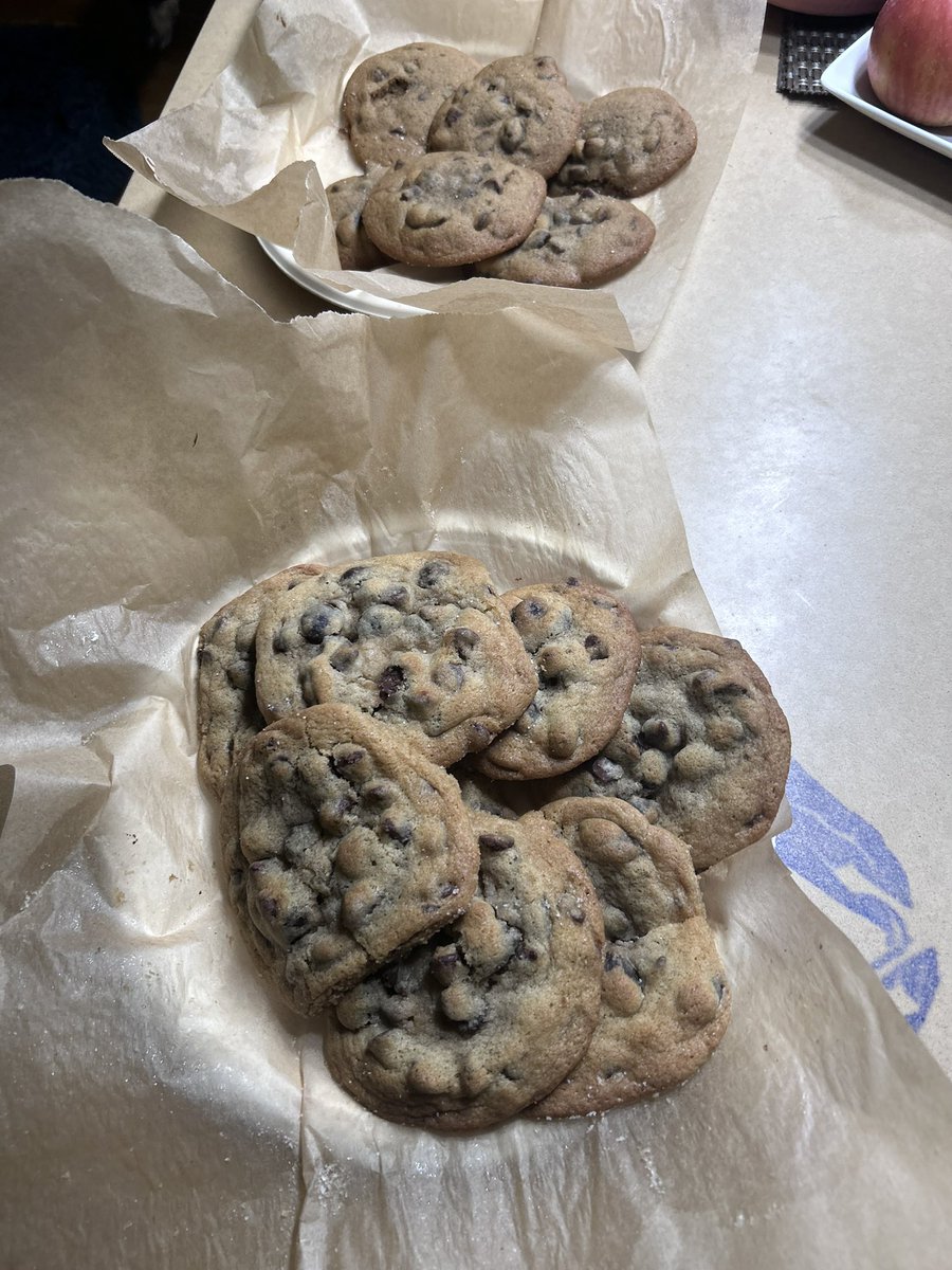 PeterBlenko's tweet photo. The thing I like about cooking is not only is it Farm fresh…but you get to give back and create happiness for others 
#FarmFresh #HomemadeCookies #SpreadHappiness https://t.co/c0D3XlEzzT